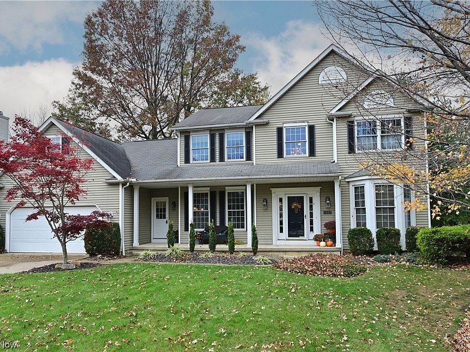 1st image of 556 Parkside Dr