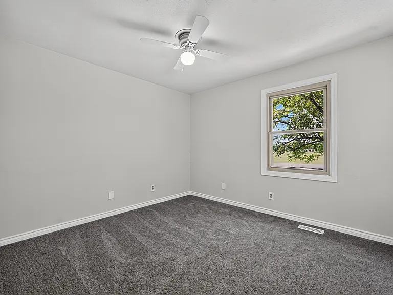 6611 Textile Rd — Photo 40