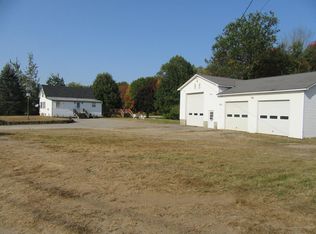 12 Dean Dr, Oxford, ME 04270