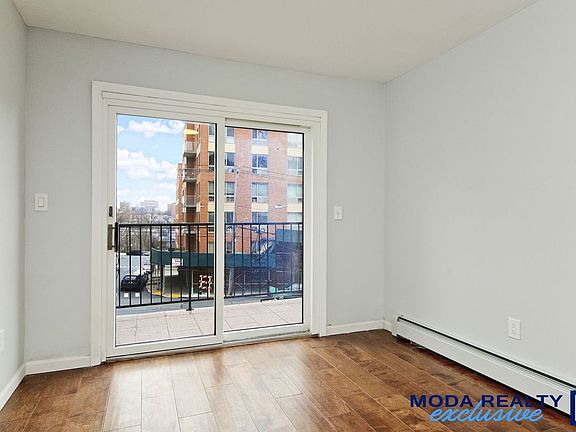 3rd image of 3519 Riverdale Ave #2