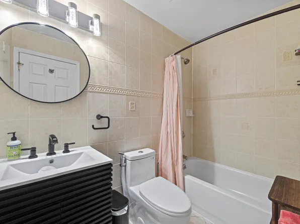 16 68th Street image 13 of 27