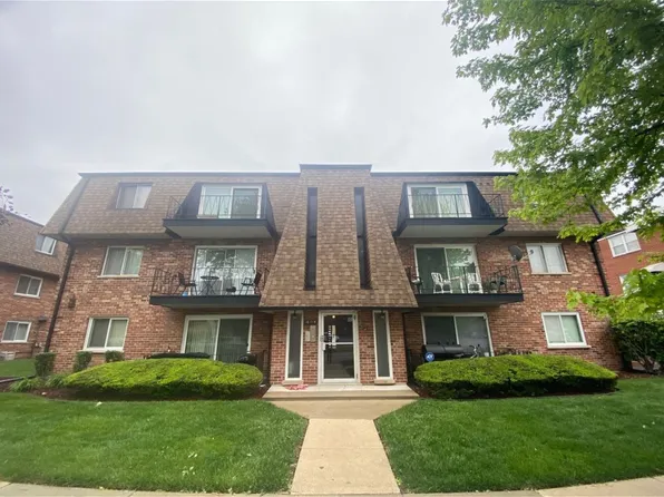 10715 S Keating Ave APT 1C, Oak Lawn, IL 60453