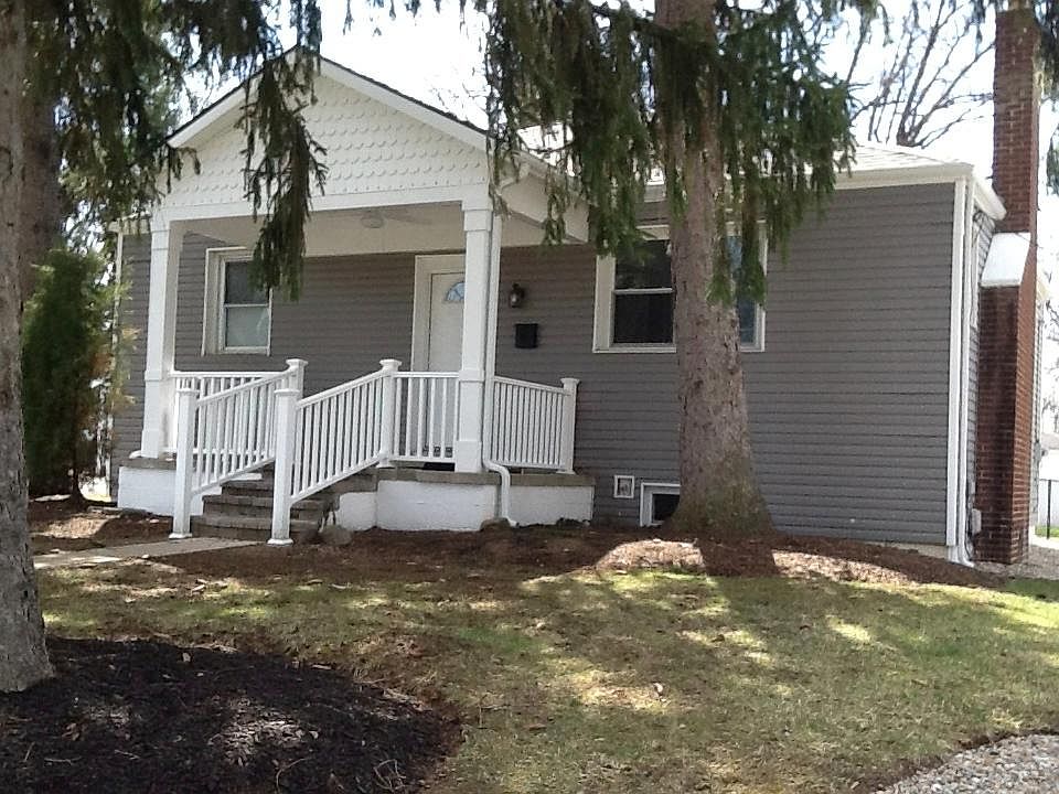 1st image of 151 Hiawatha Ave