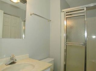 1A Canborne Way, Suffield, CT 06078