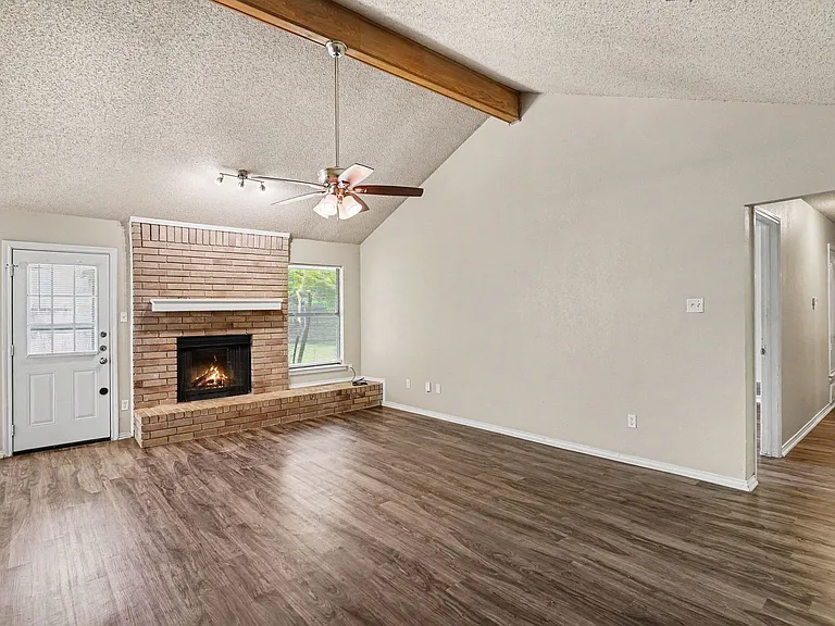 2608 Green Ridge St — Photo 12