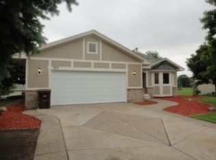 769 Meander Rd, Hanover, MN 55341