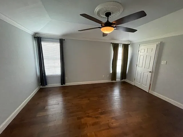 Mastewr bedroom