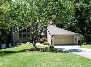 360 Old Tree Trce, Roswell, GA 30075