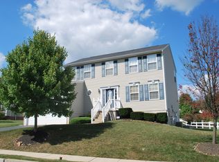 330 Majestic Cir, Dallastown, PA 17313