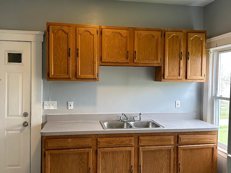 1338 Lakeview Rd — Photo 8