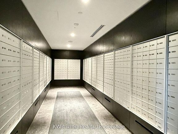 3rd image of 110 Broadway Ave #513