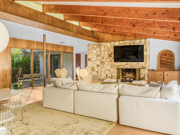 6414 Bonsall Dr — Photo 6