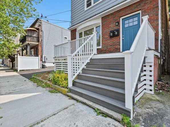 80 E 24th St, Bayonne, NJ 07002