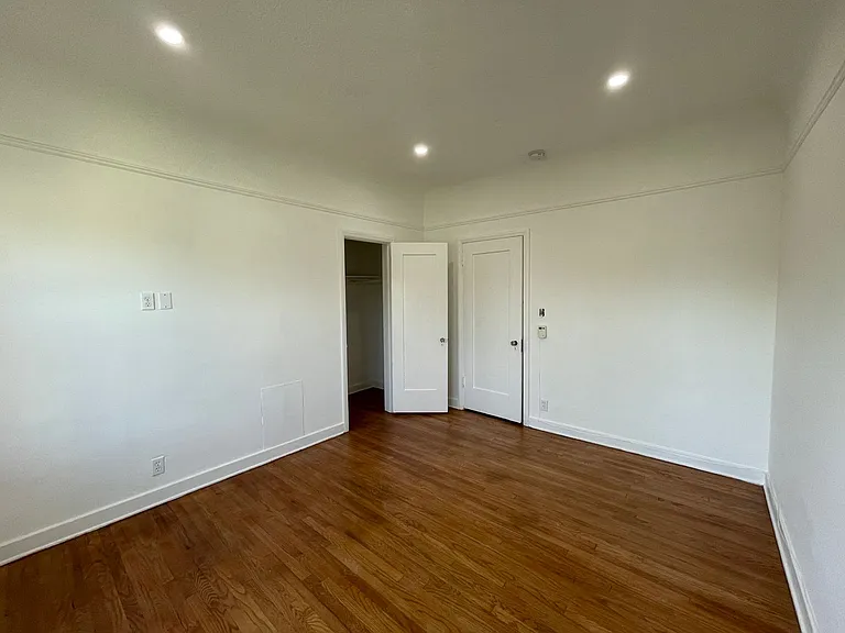 737-741 N Occidental Blvd — Photo 17