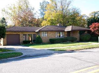 1860 Portage Rd, South Bend, IN 46628