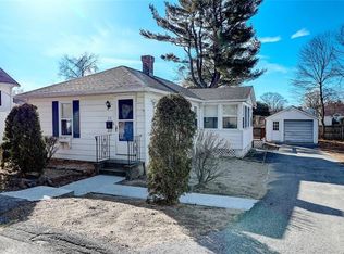 35 Proctor Ave, Warwick, RI 02888