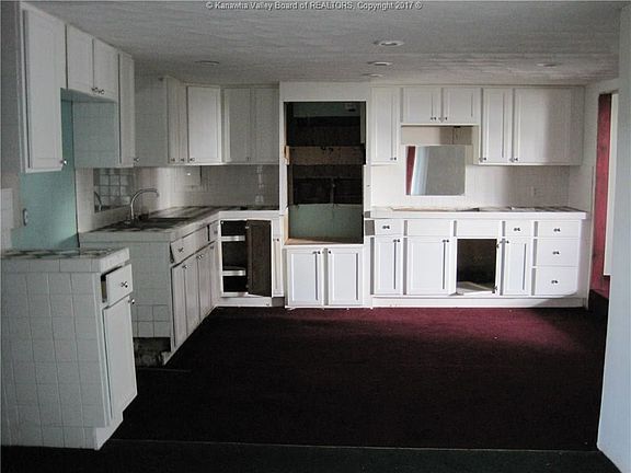3rd image of 2005 Heavenly Dr