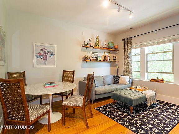 3rd image of 1903 W Newport Ave #3
