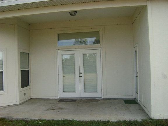 3rd image of 12 Burnley Pl