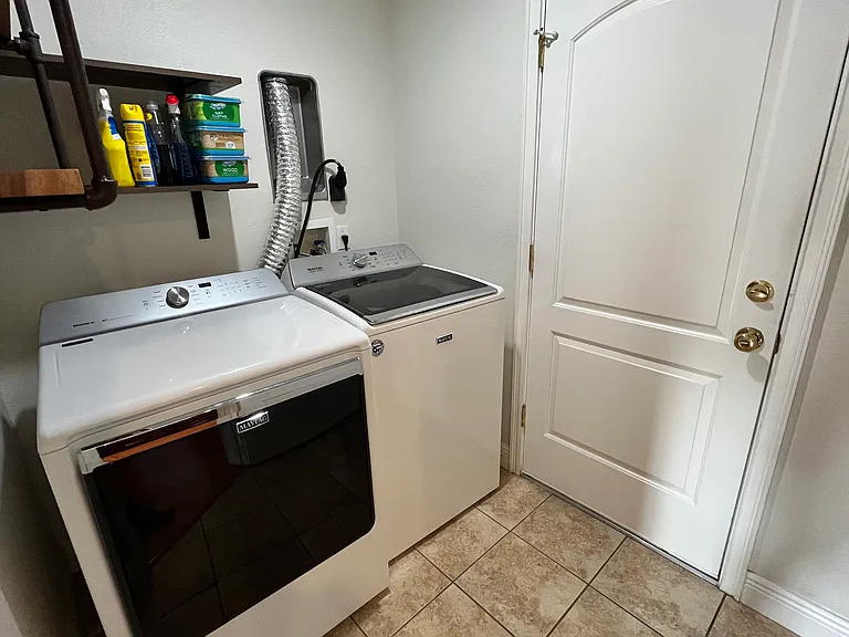 820 Ellwood Ave #A — Photo 20