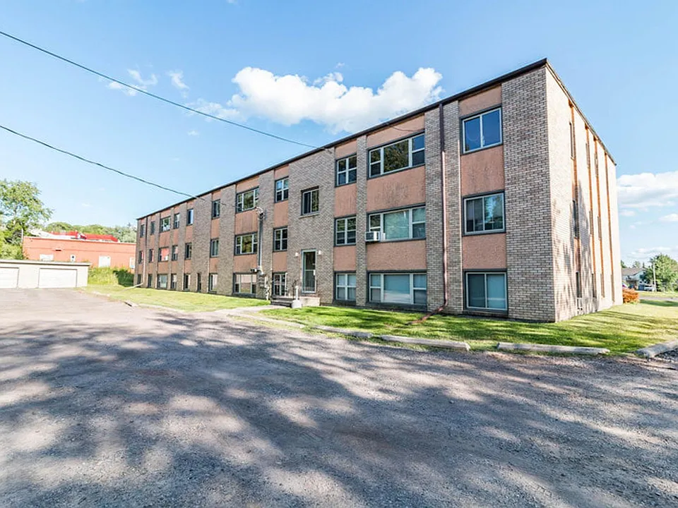 25 W Redwing St #7