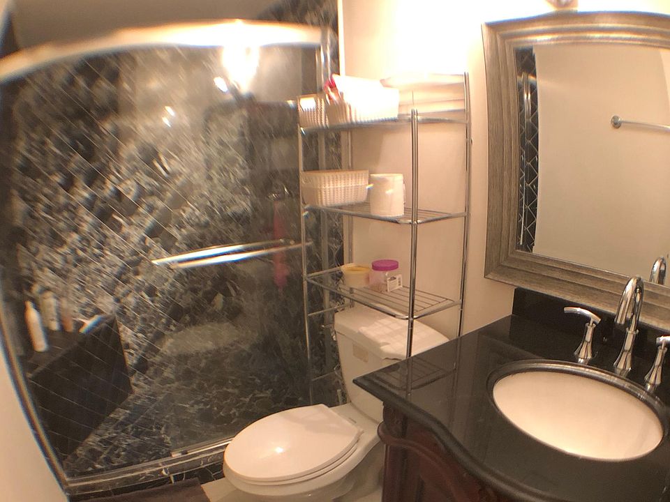 2nd image of 19900 NE 5th Ct