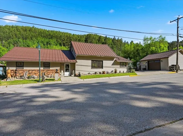 875 Main St, Deadwood, SD 57732