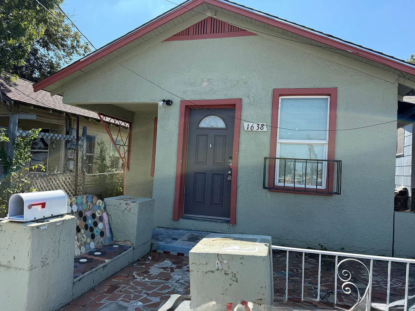 Charming 3-Bedroom Home Near Downtown San Antonio | Hardwood Floors + Updated Bathrooms! — Photo 1