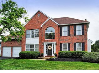 361 Laurel Oaks Dr, Langhorne, PA 19047