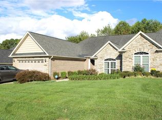 116 Greystone Ln #4B, Mount Airy, NC 27030