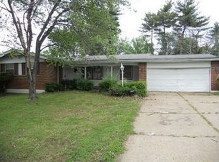 2563 Burchard Dr, Saint Louis, MO 63136