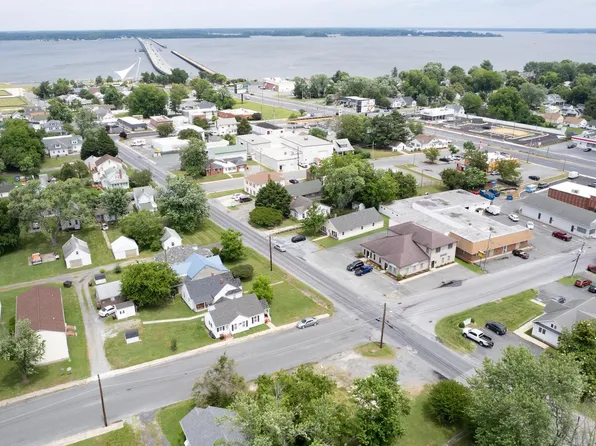 301 & 303 Dorchester Ave, Cambridge, MD 21613