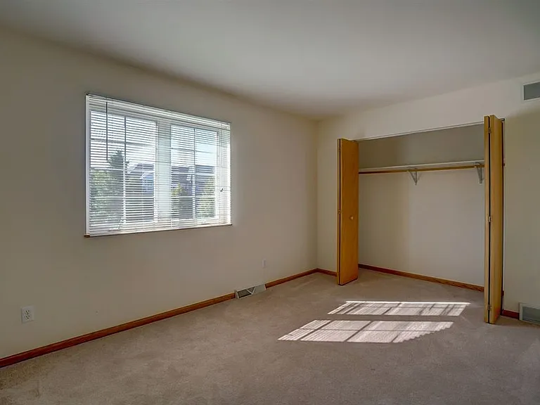 236 Harbour Town Dr — Photo 14