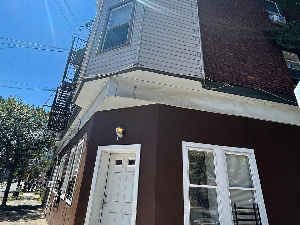 2nd image of 73 N Main St #2