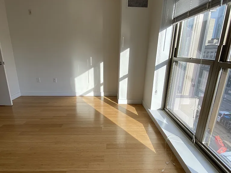 1091 Boylston St — Photo 9