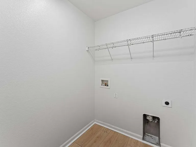 301 Candela Cir — Photo 9