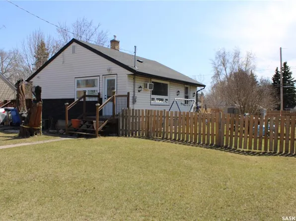 40 King STREET W, Yorkton, SK S3N 0T8