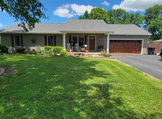 1039 S Ewing St, Clinton, IN 47842