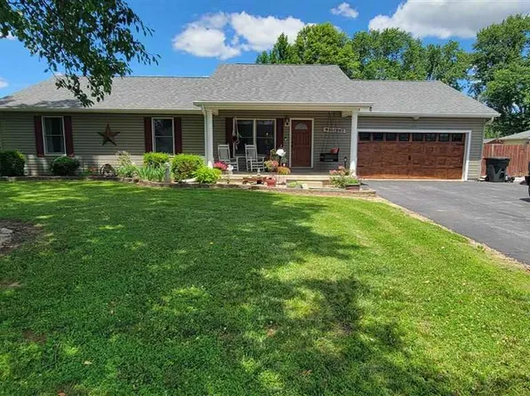 1039 S Ewing St, Clinton, IN 47842