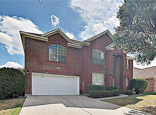 8313 Rock Canyon Ct, Fort Worth, TX 76123