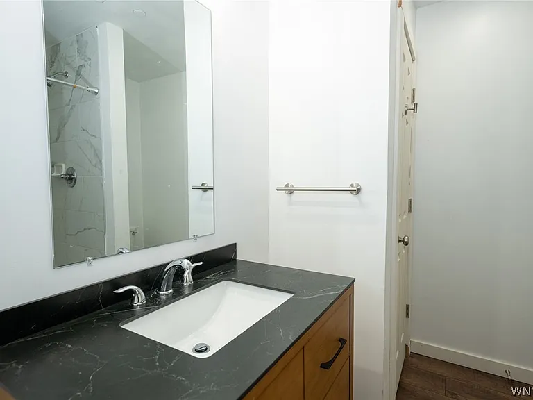 2335 Main St — Photo 17