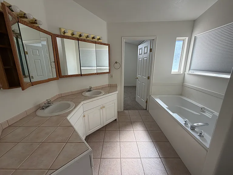 840 N Twin Lakes Dr #421 — Photo 12