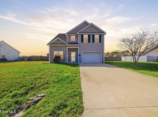 215 Laurel Woods Way, Currituck, NC 27929