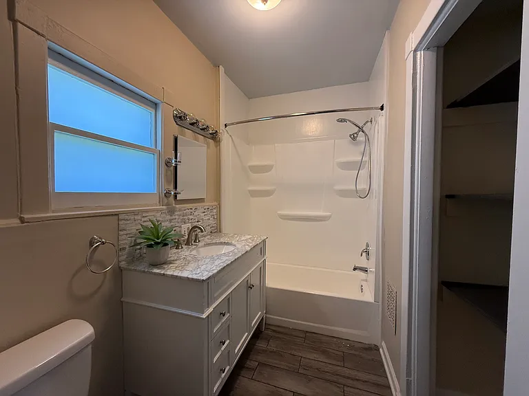 707 Oley St — Photo 20