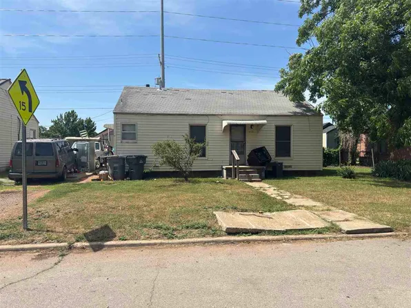 113 NE Arlington Ave, Lawton, OK 73507
