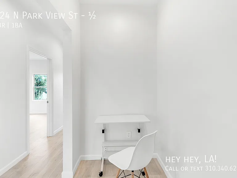 124 N Park View St — Photo 17
