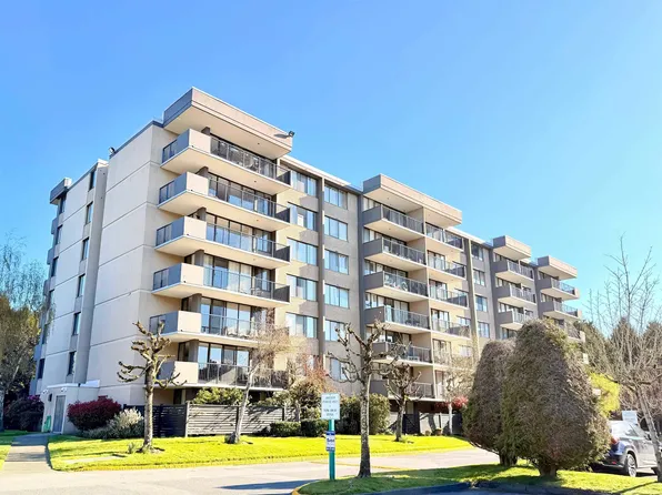 9300 Parksville Dr #405, Richmond, BC V7E 4W3