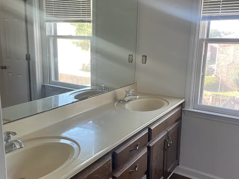 6613 Steeplechase Dr NW — Photo 17