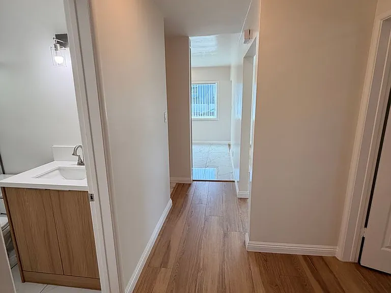 1845 S Grand Ave #1 — Photo 1