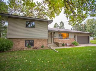 1211 Debra St, Ellsworth, WI 54011